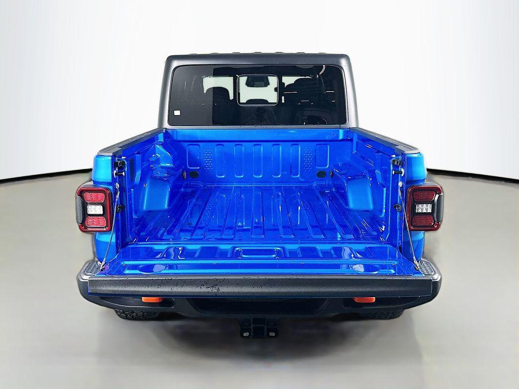 new 2026 Jeep Gladiator car, priced at $54,356