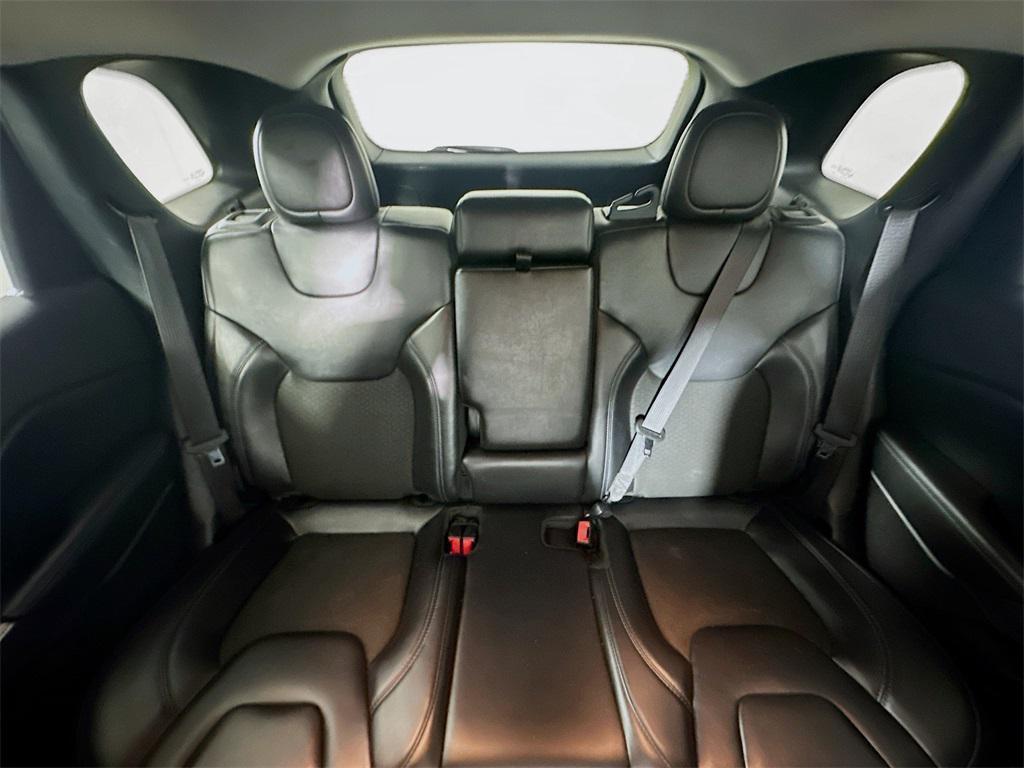 used 2020 Jeep Cherokee car, priced at $12,485