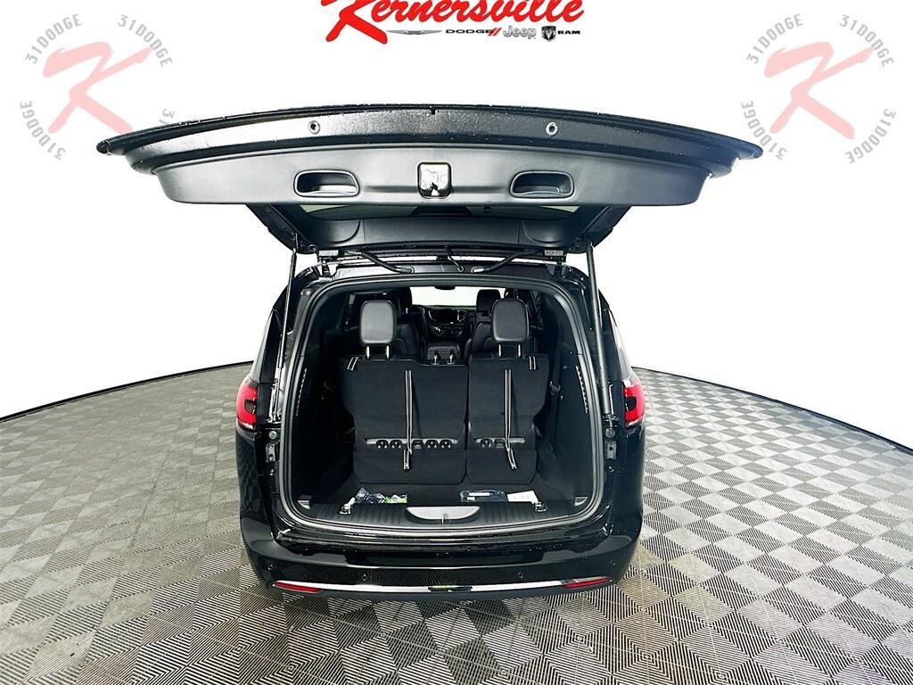 new 2026 Chrysler Pacifica car, priced at $41,782