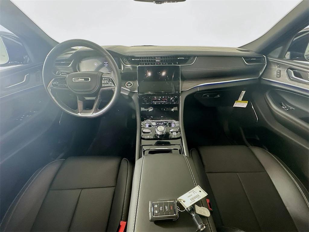 new 2025 Jeep Grand Cherokee L car, priced at $55,846