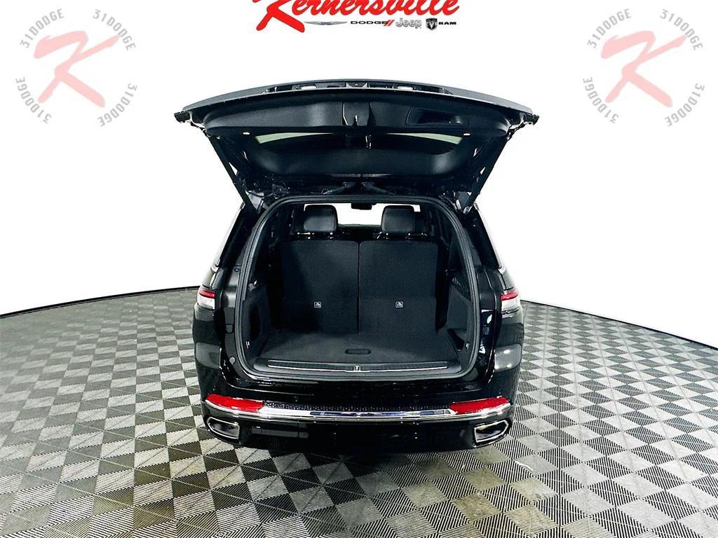 new 2025 Jeep Grand Cherokee L car, priced at $55,846