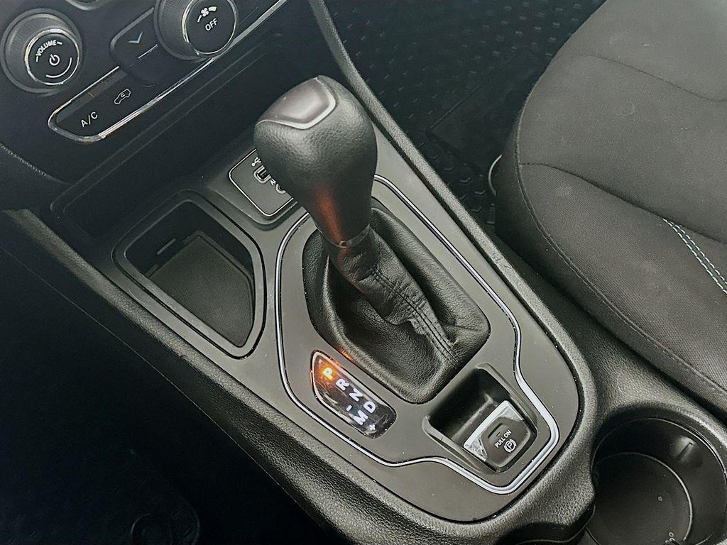 used 2019 Jeep Cherokee car, priced at $12,485