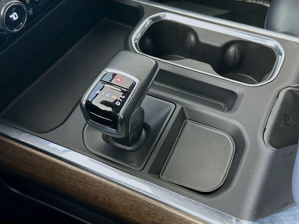 used 2022 Chevrolet Silverado 1500 car, priced at $46,334