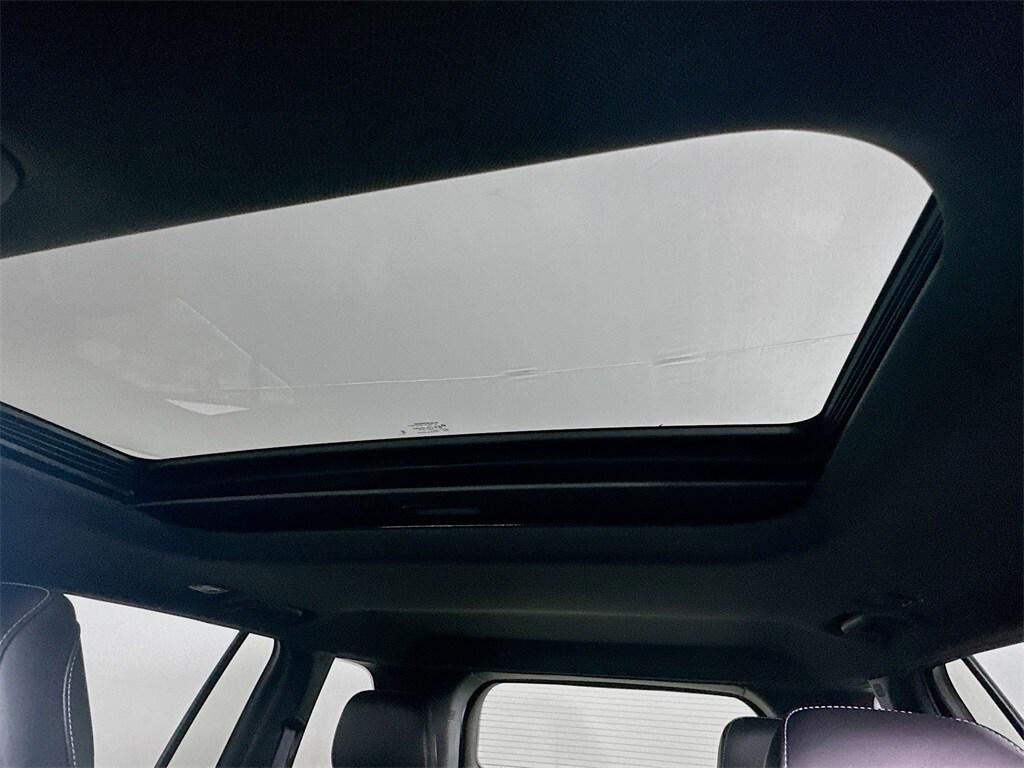 new 2025 Jeep Grand Cherokee car, priced at $40,690