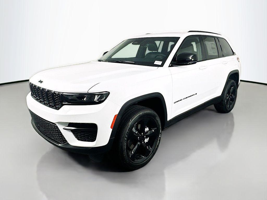 new 2025 Jeep Grand Cherokee car, priced at $37,791