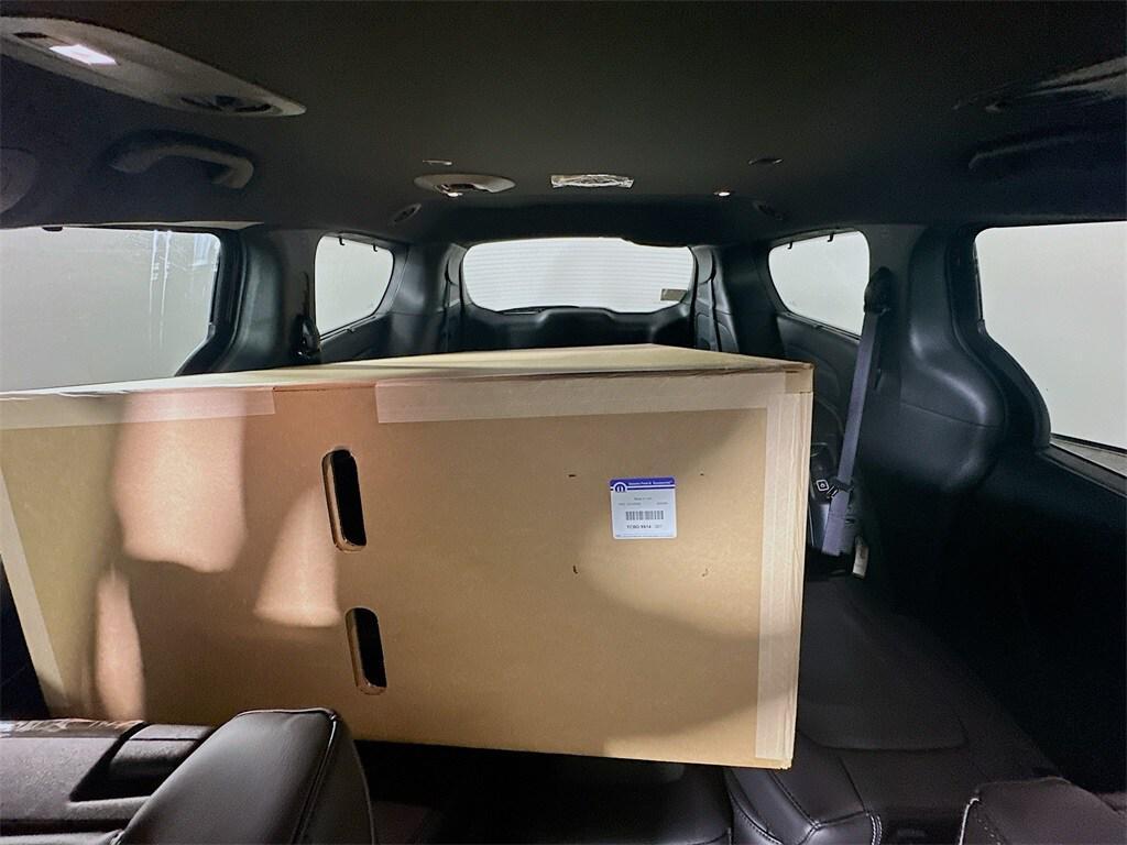 new 2025 Chrysler Pacifica car, priced at $43,479