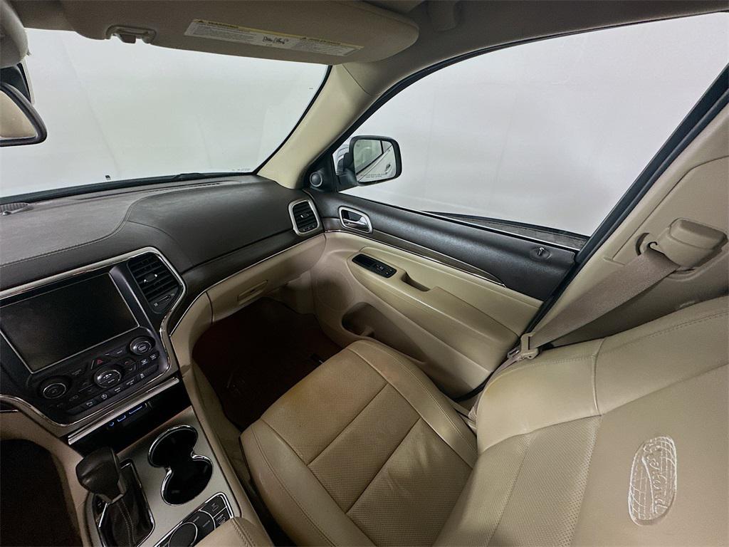 used 2016 Jeep Grand Cherokee car, priced at $13,435