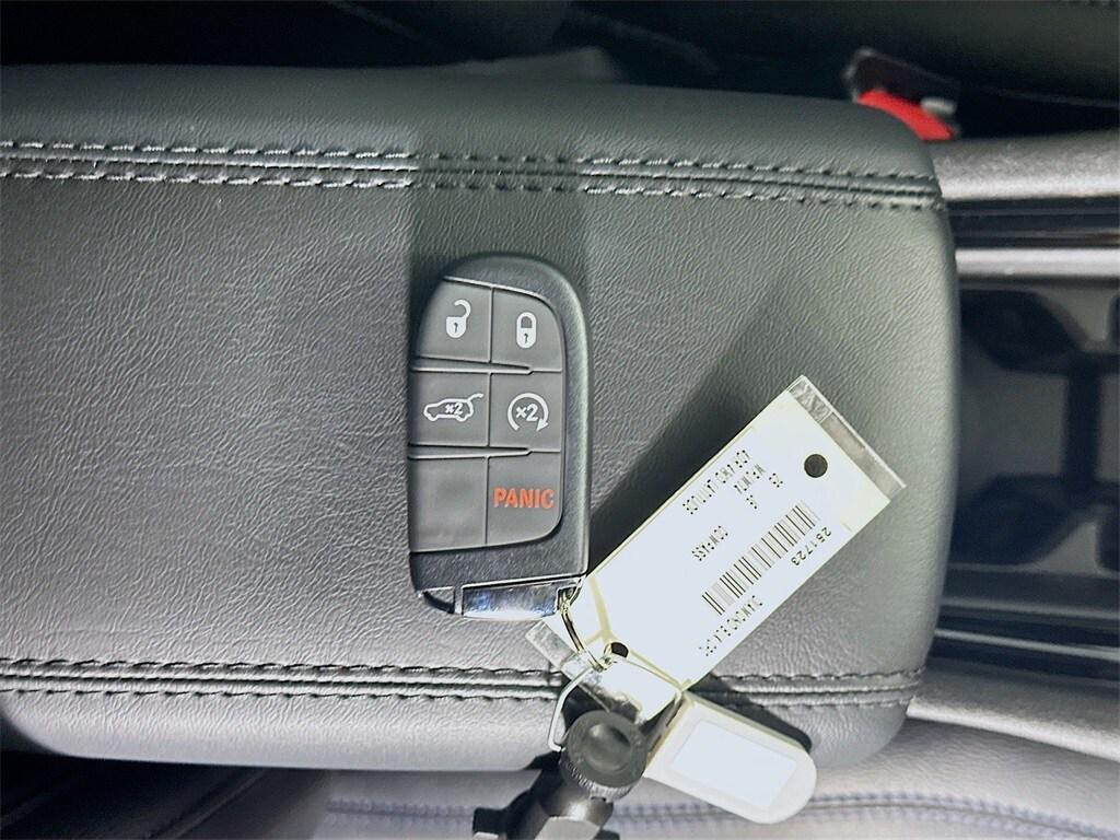 new 2025 Jeep Compass car, priced at $31,921