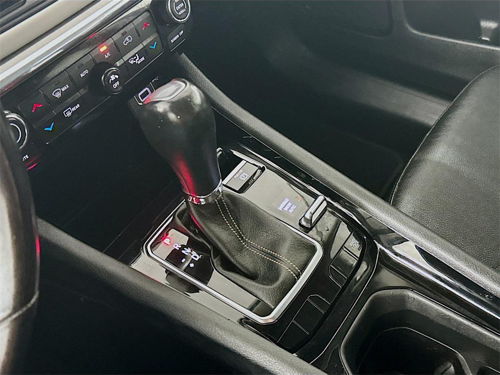 used 2022 Jeep Compass car, priced at $15,235