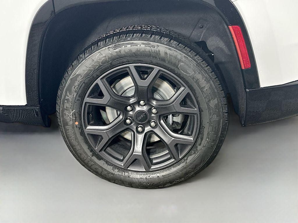 new 2026 Jeep Grand Wagoneer car, priced at $72,797