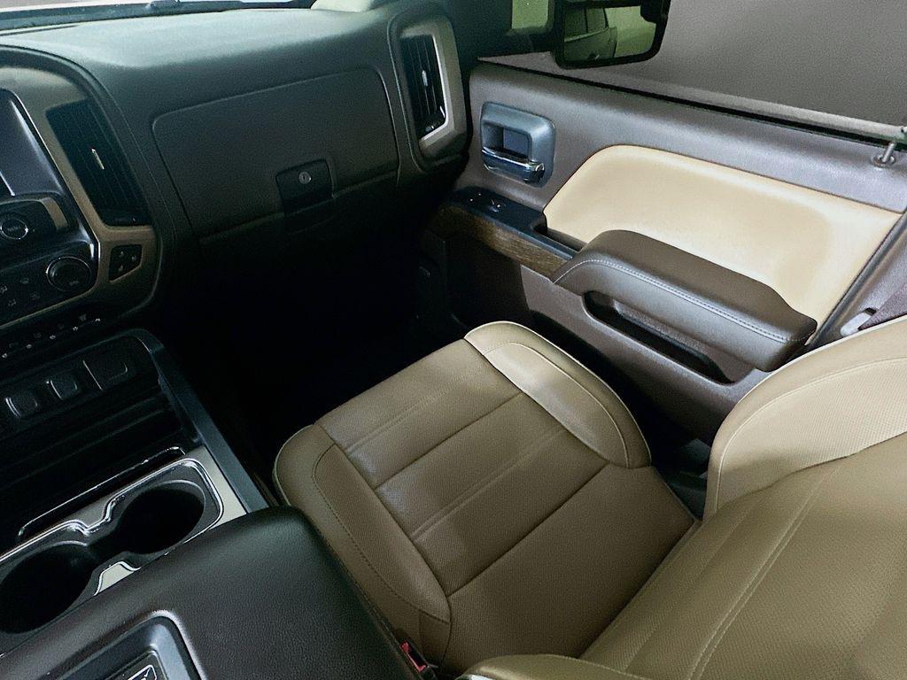 used 2018 GMC Sierra 2500 car, priced at $46,285