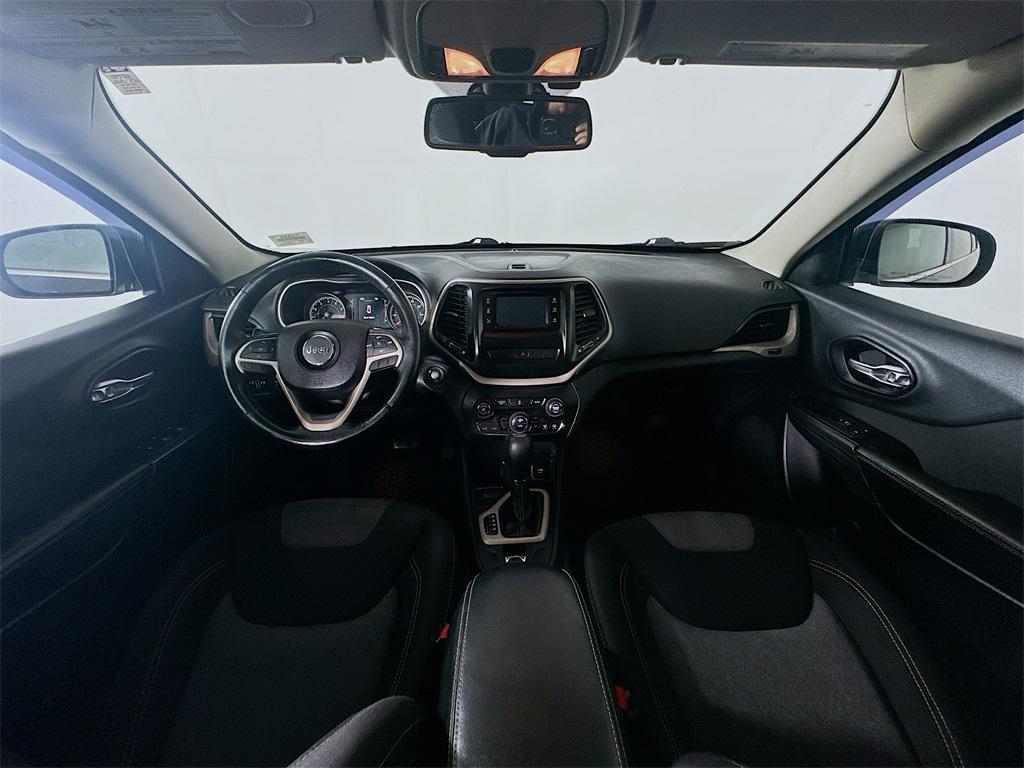 used 2014 Jeep Cherokee car, priced at $6,285