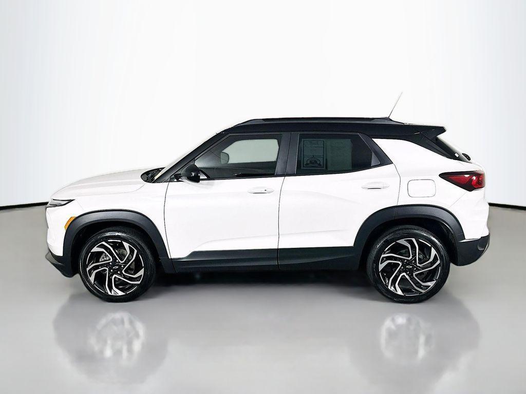 used 2025 Chevrolet TrailBlazer car, priced at $26,935