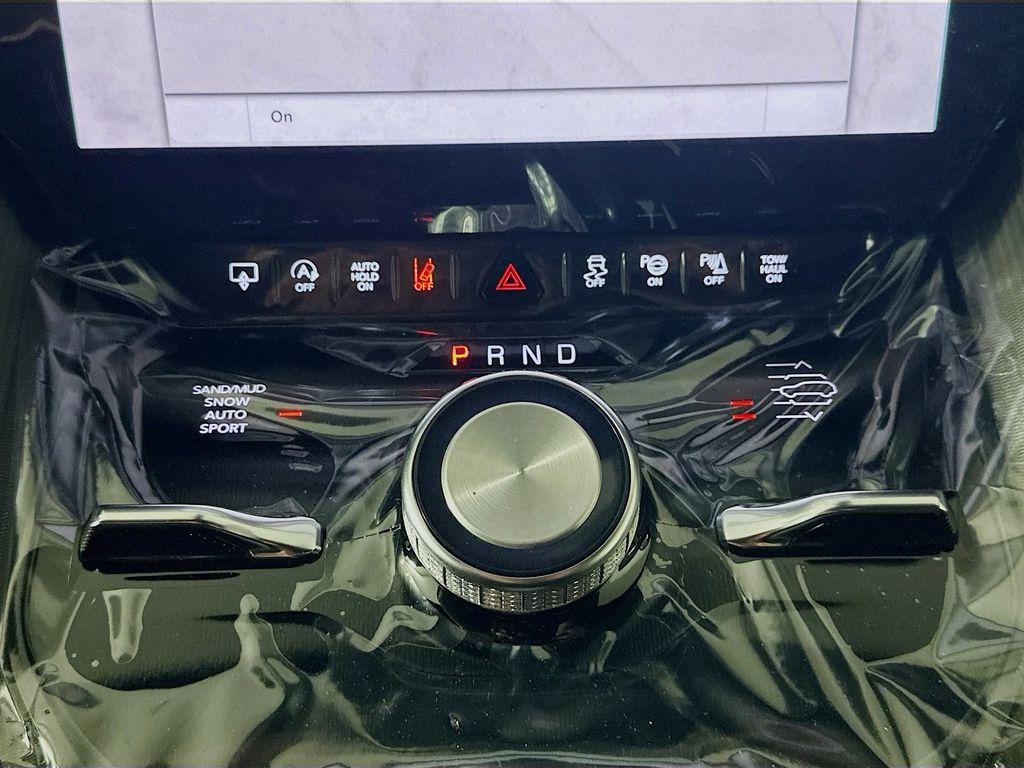 new 2026 Jeep Grand Wagoneer car, priced at $93,370