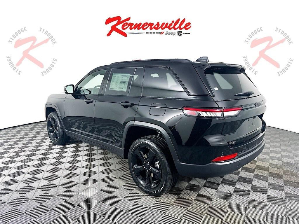 new 2025 Jeep Grand Cherokee car, priced at $39,308