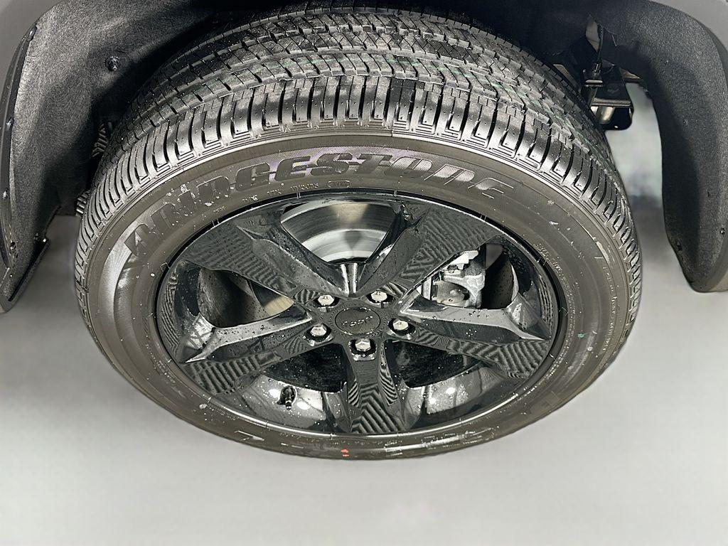 new 2025 Jeep Grand Cherokee car, priced at $36,409