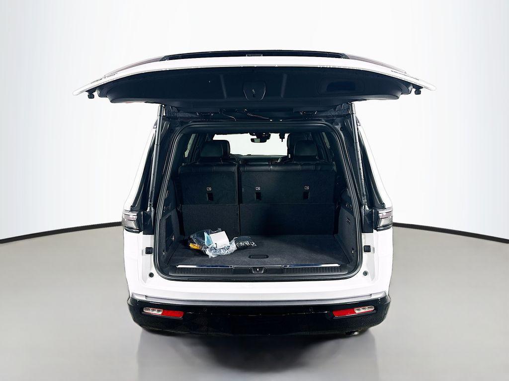 new 2026 Jeep Grand Wagoneer car, priced at $92,765