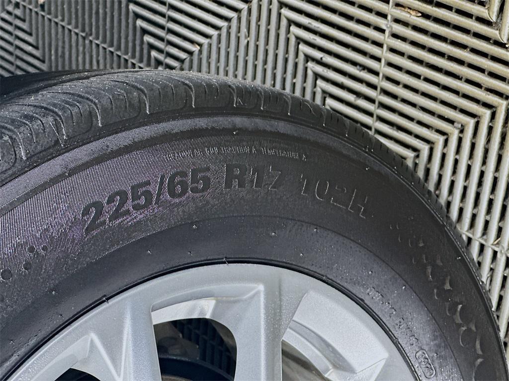 2022 Silver Ice Metallic Chevrolet Equinox