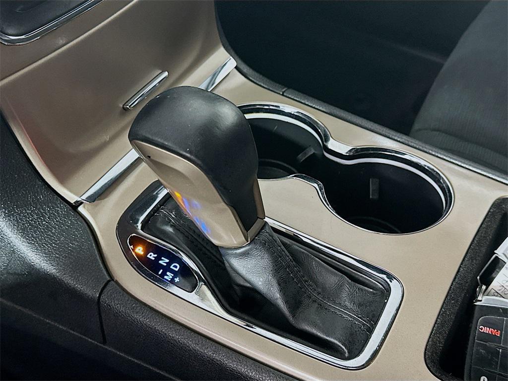 used 2016 Jeep Grand Cherokee car, priced at $13,385