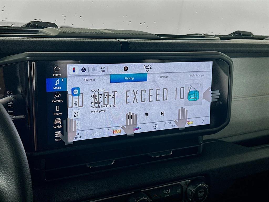 new 2026 Jeep Gladiator car, priced at $40,553