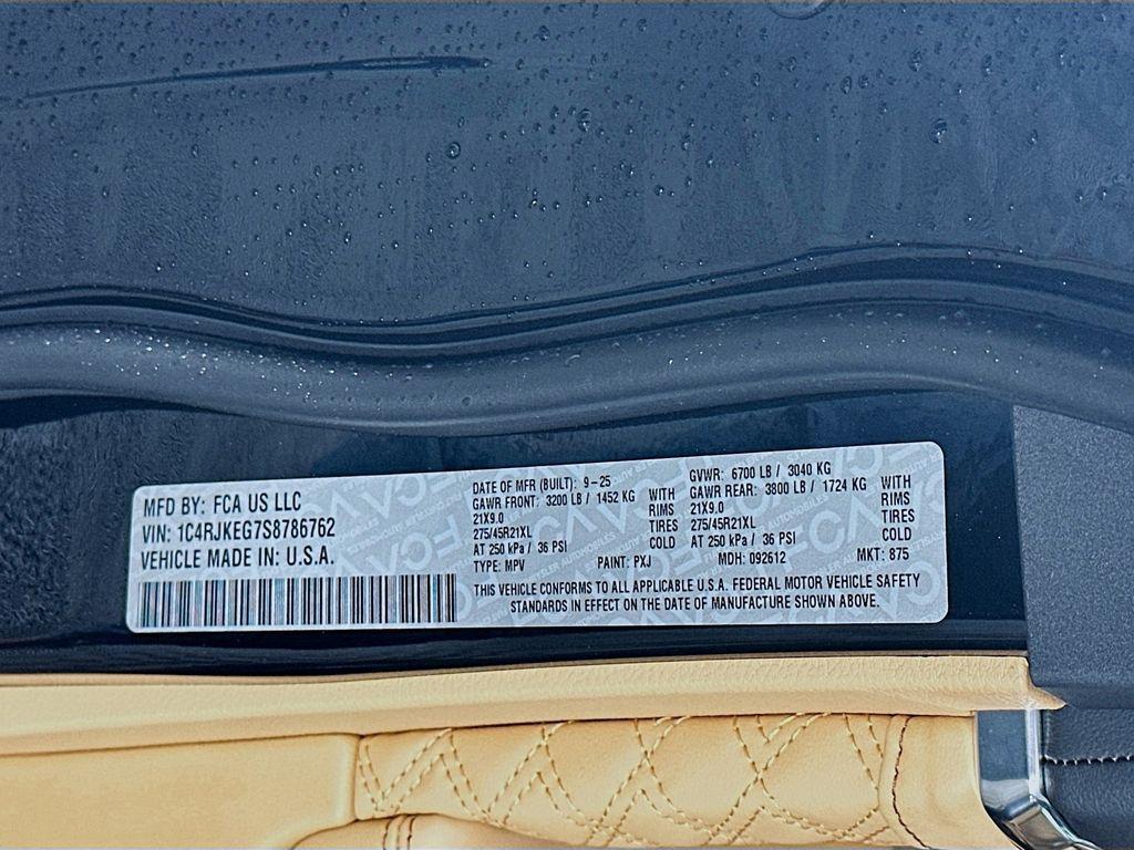 new 2025 Jeep Grand Cherokee L car, priced at $63,477