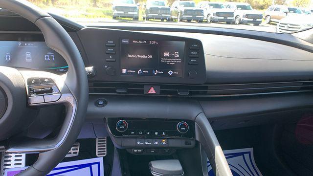 used 2025 Hyundai Elantra car