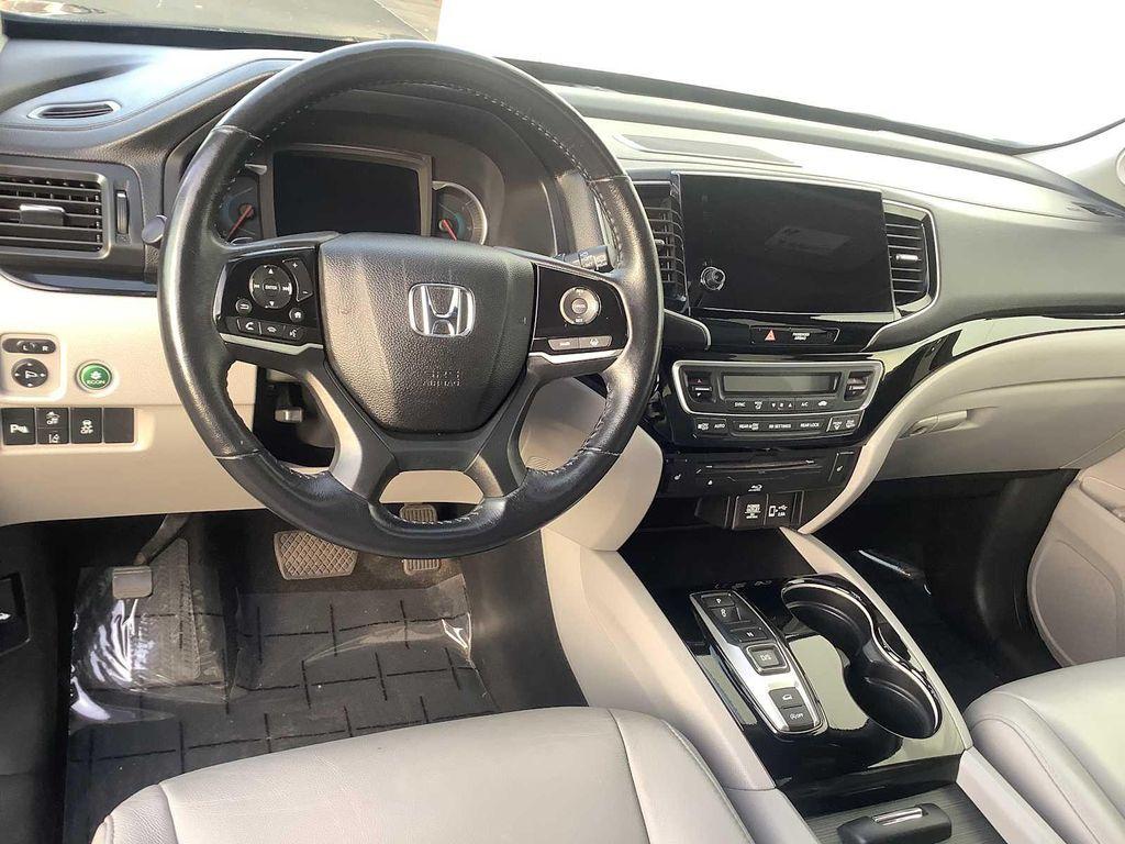 used 2022 Honda Pilot car, priced at $31,945
