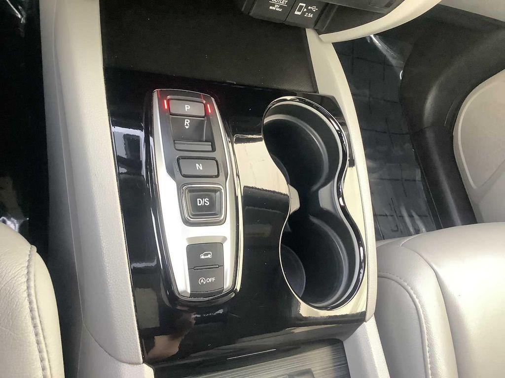 used 2022 Honda Pilot car, priced at $31,945