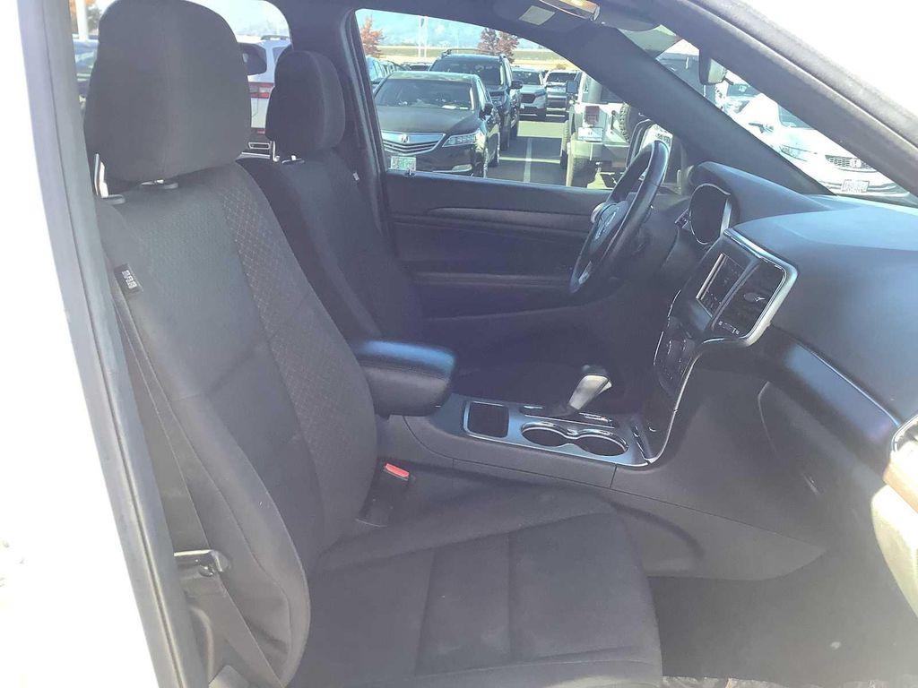 used 2018 Jeep Grand Cherokee car