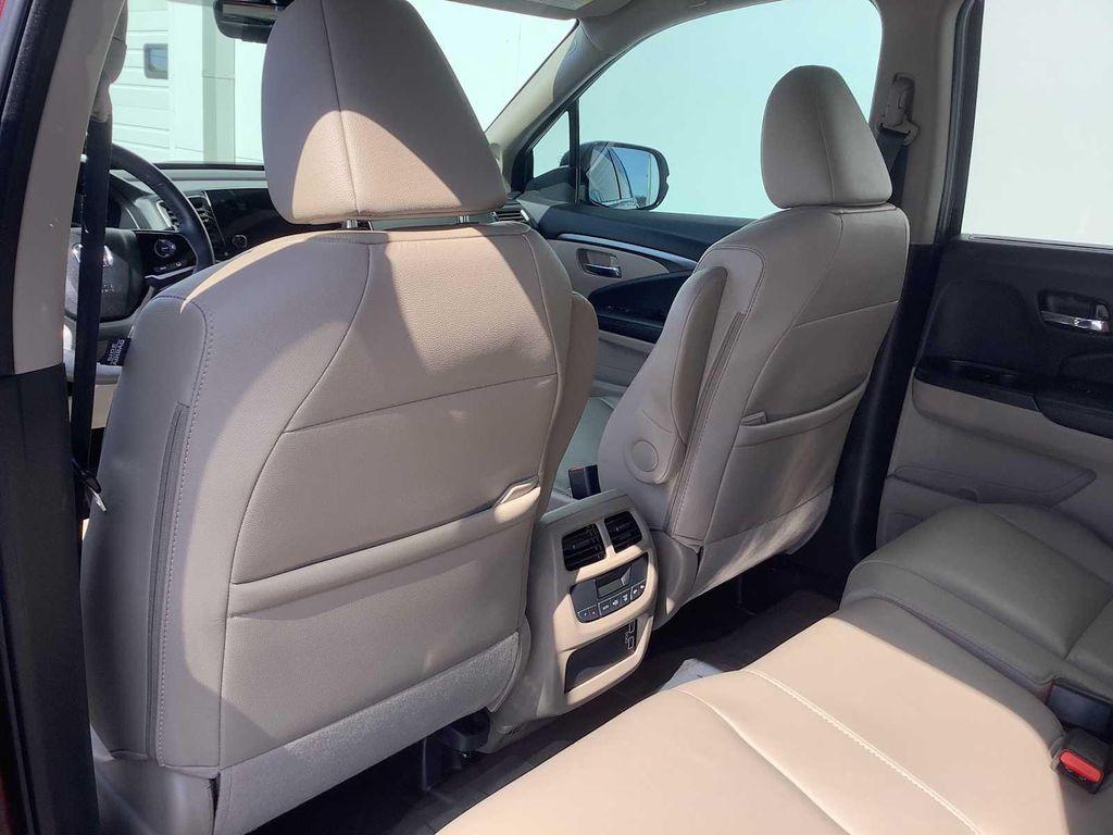 used 2022 Honda Pilot car, priced at $32,458