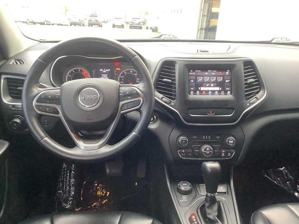 used 2019 Jeep Cherokee car, priced at $15,937