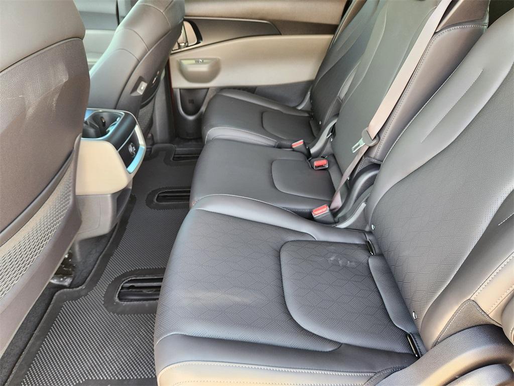 new 2026 Kia Carnival car, priced at $41,235