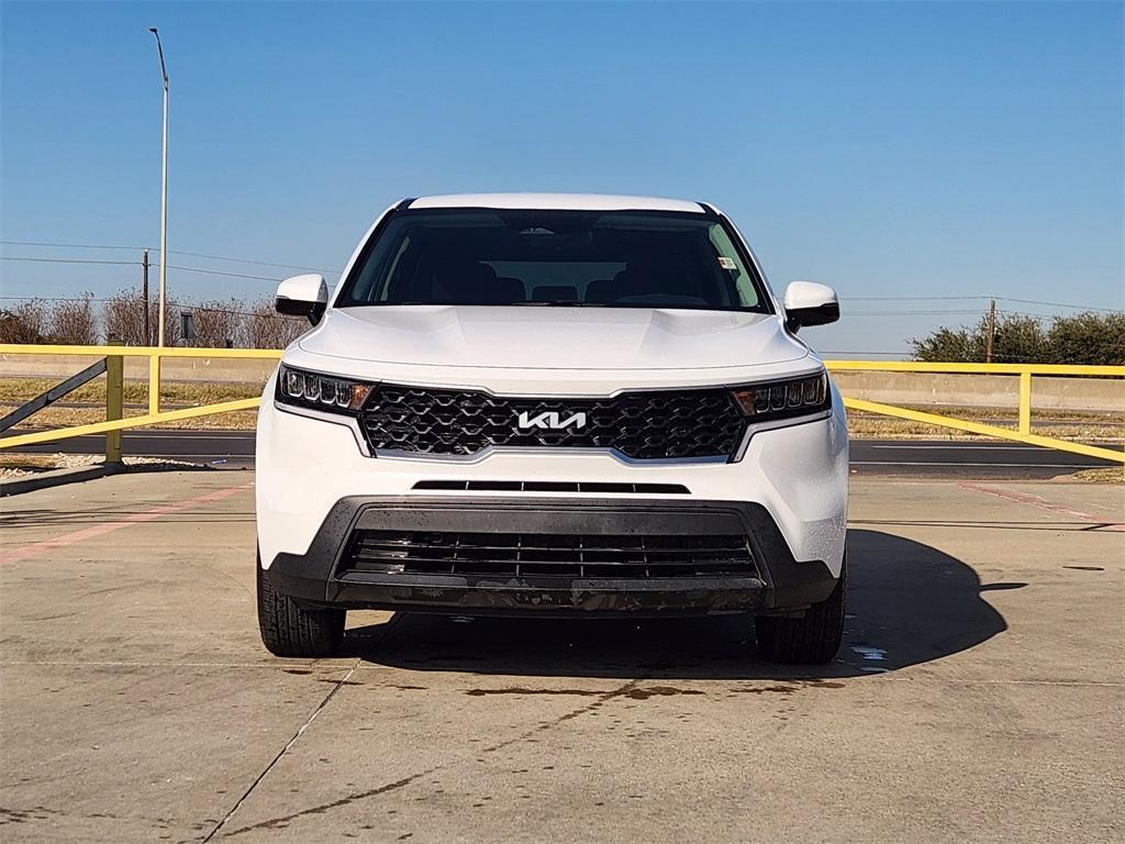 used 2022 Kia Sorento car, priced at $22,137