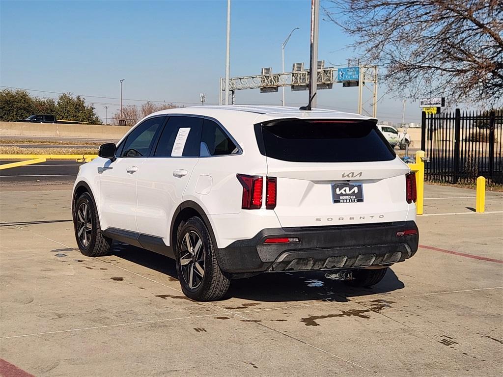 used 2022 Kia Sorento car, priced at $22,137