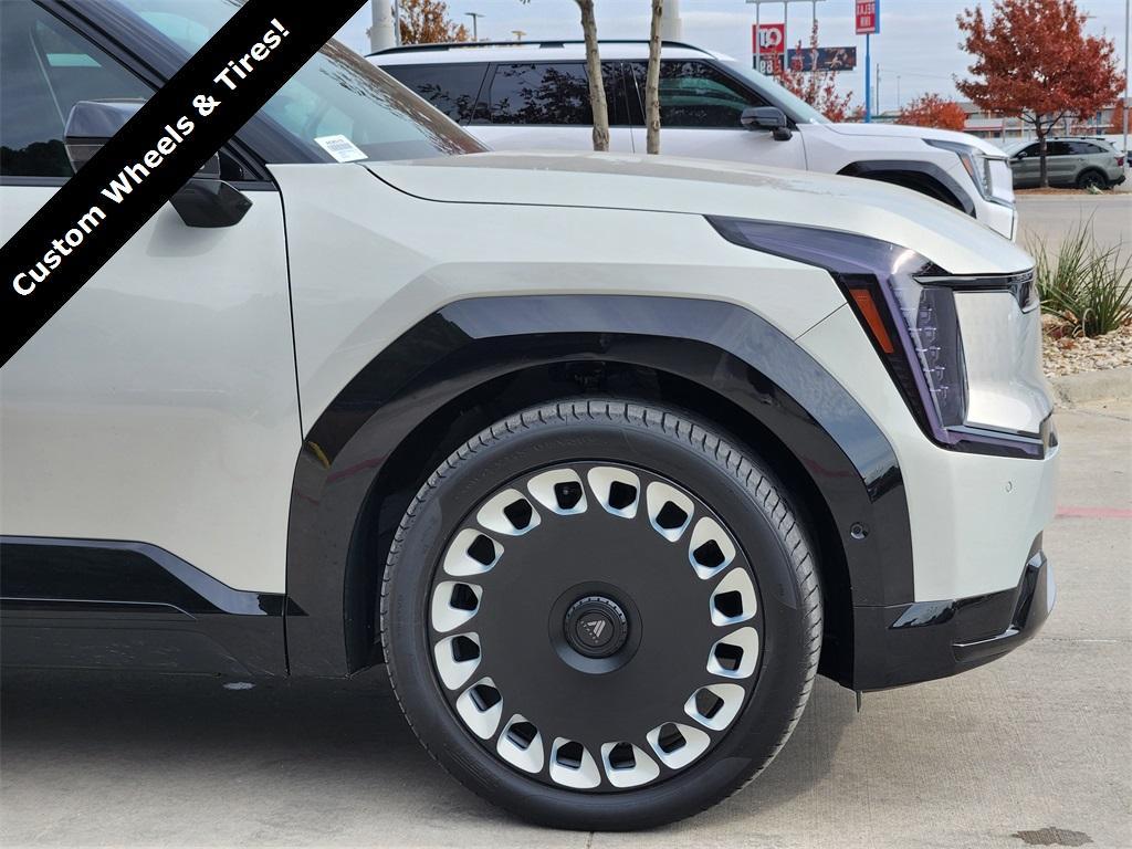 new 2026 Kia EV9 car, priced at $71,397