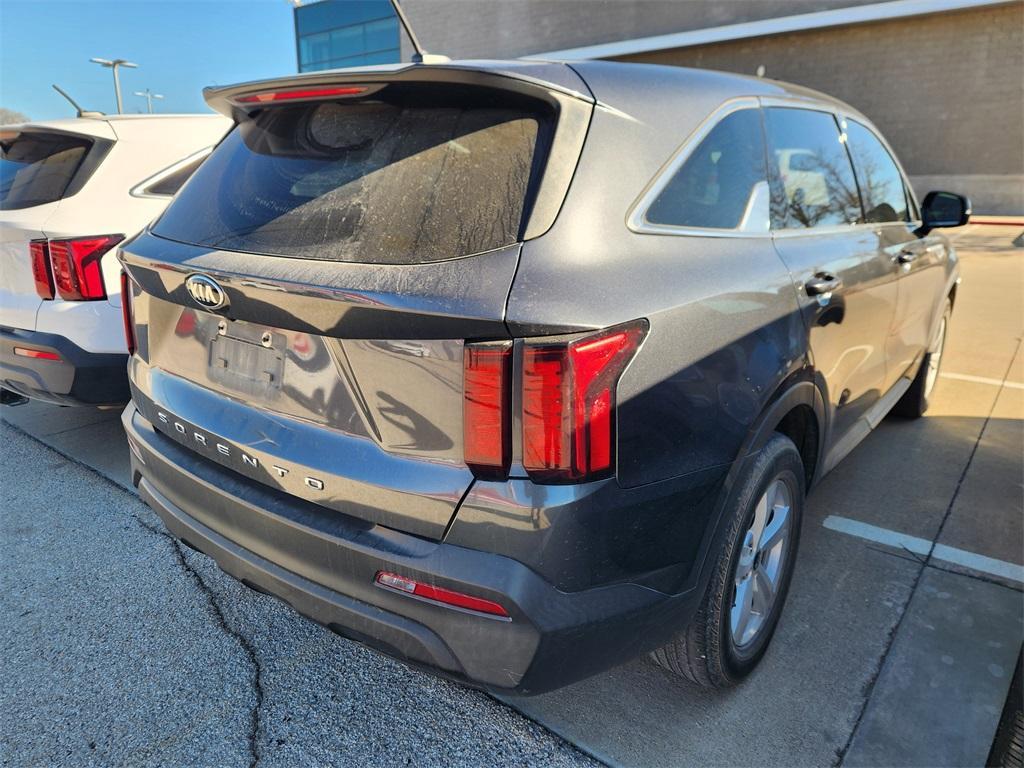 used 2021 Kia Sorento car, priced at $19,237