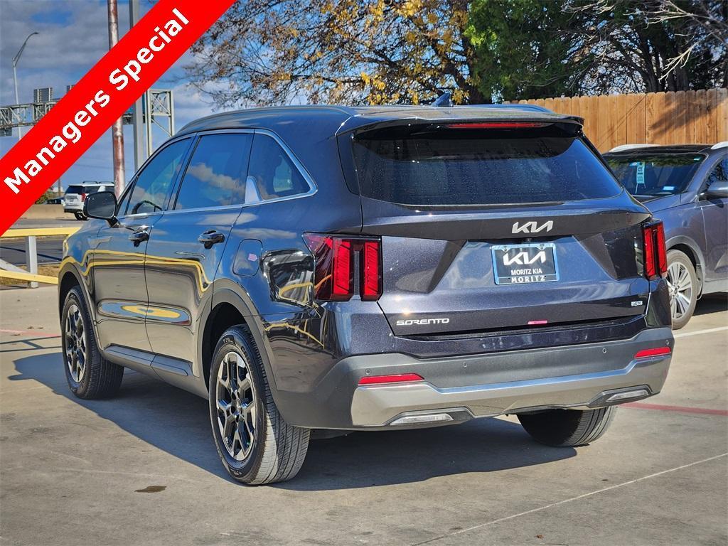 new 2025 Kia Sorento car, priced at $35,598