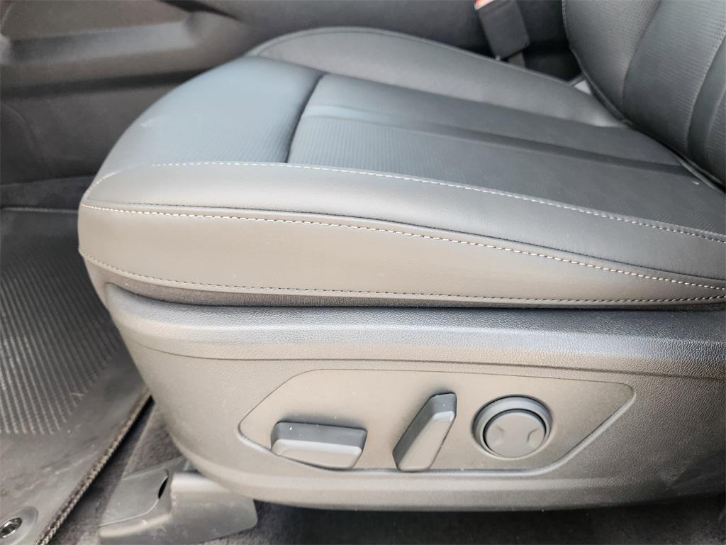 new 2026 Kia Sorento car, priced at $43,965