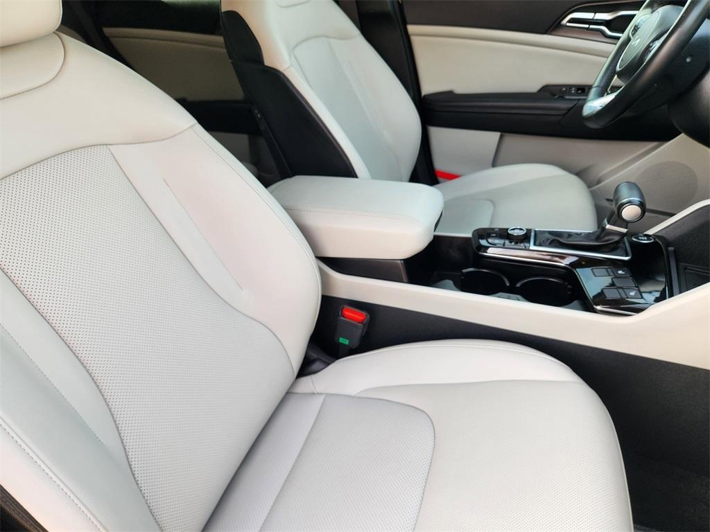 used 2024 Kia Sportage car, priced at $27,698