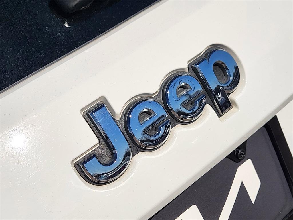 used 2019 Jeep Grand Cherokee car, priced at $19,998
