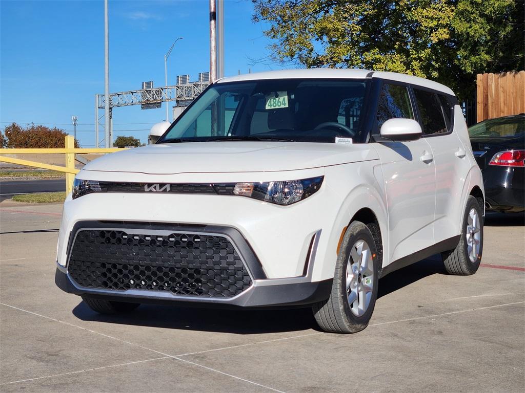 new 2025 Kia Soul car, priced at $22,220