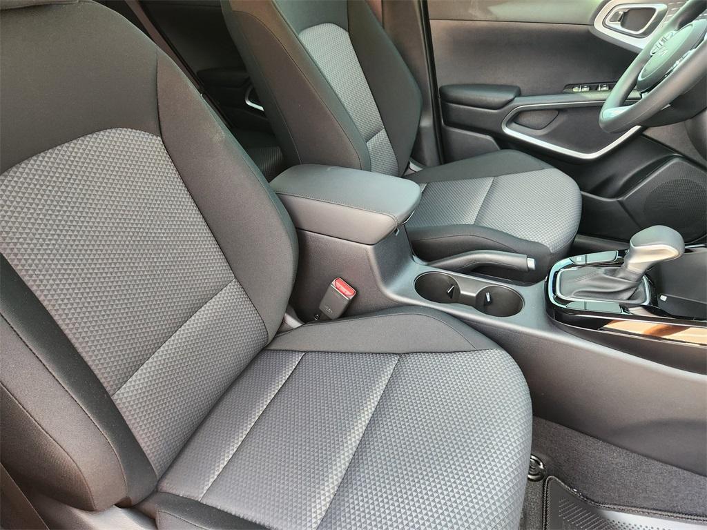 new 2025 Kia Soul car, priced at $23,695