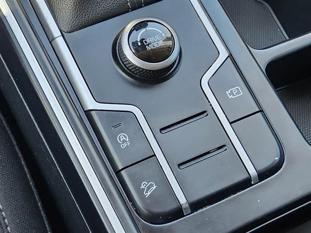 used 2022 Kia Sorento car, priced at $24,789