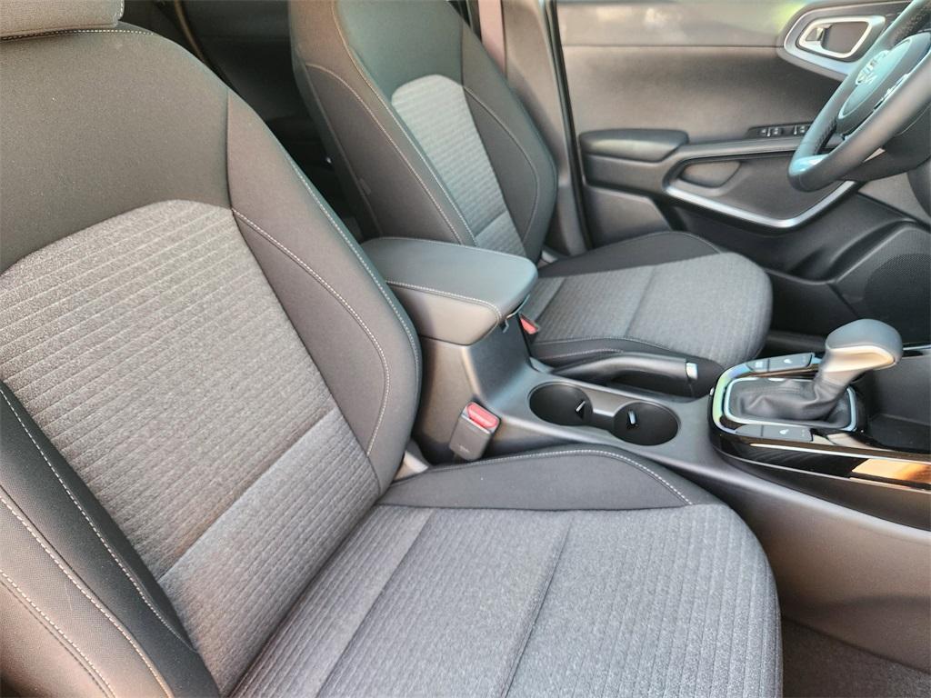 new 2025 Kia Soul car, priced at $24,447