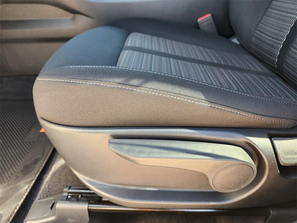 new 2026 Kia Sorento car, priced at $32,177