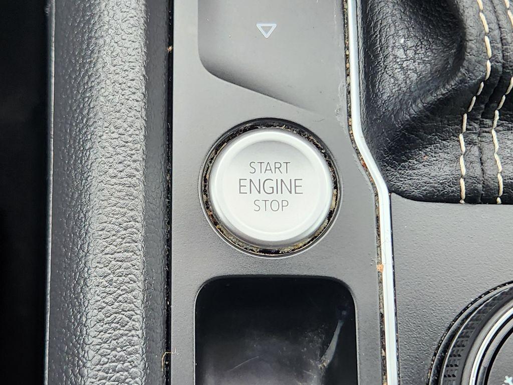 used 2023 Volkswagen Atlas car, priced at $26,138