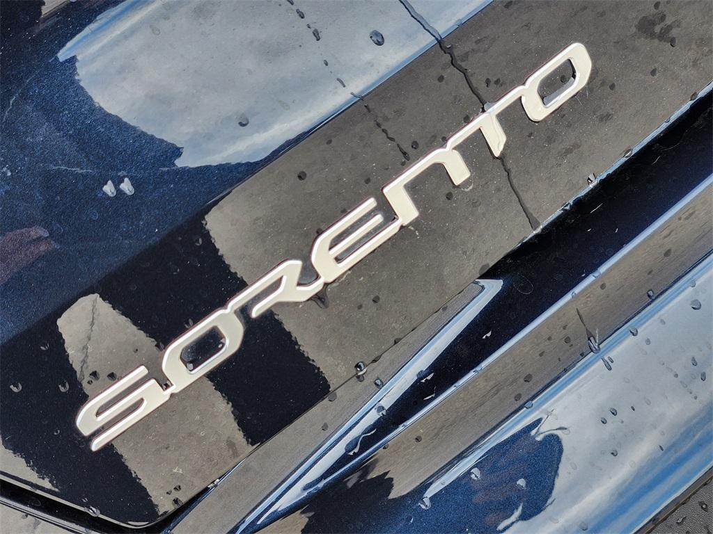 used 2023 Kia Sorento Plug-In Hybrid car, priced at $38,137