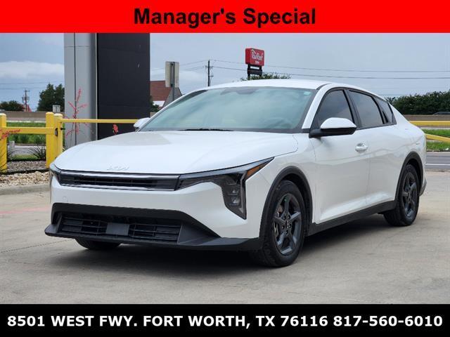 new 2025 Kia K4 car, priced at $22,498
