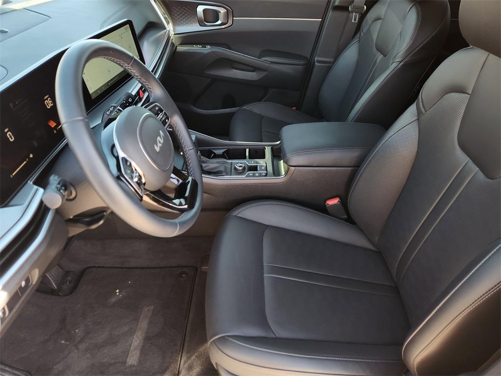 new 2025 Kia Sorento car, priced at $30,898