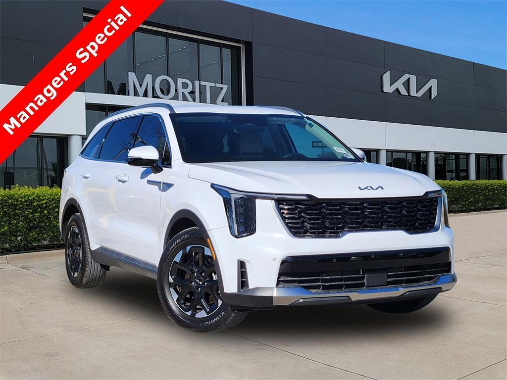 new 2025 Kia Sorento car, priced at $33,798